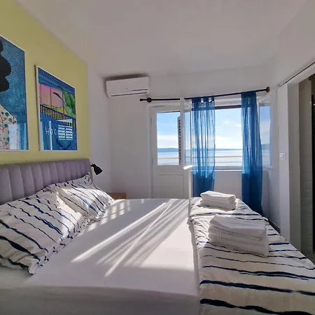 Simun Apartment *