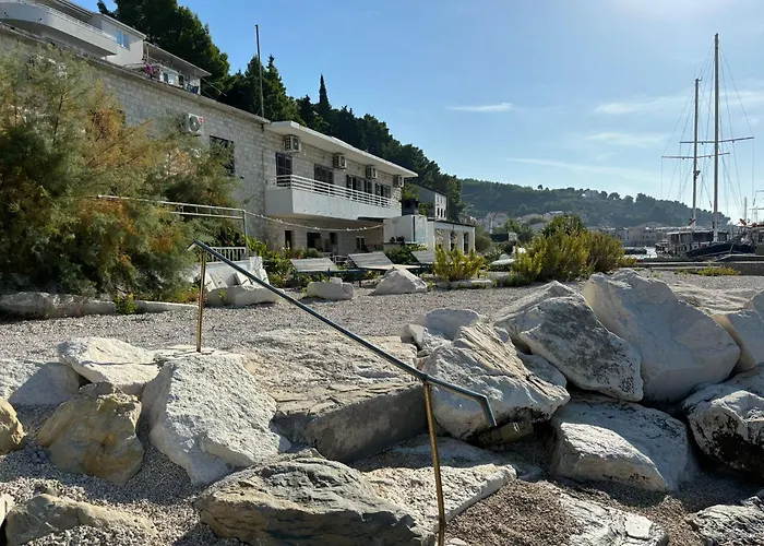 Simun Lejlighed Sumpetar